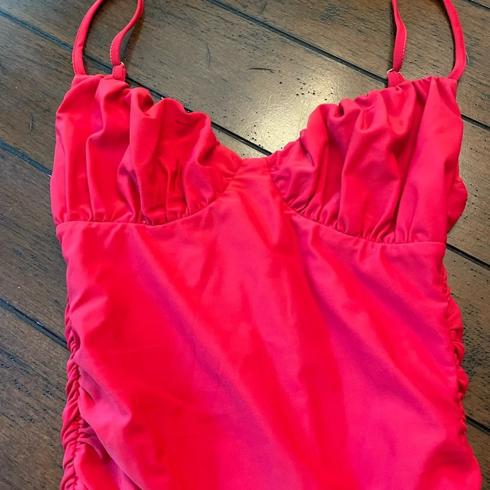 Tiger Mist Red Ruched Dress - Picture 5 of 6